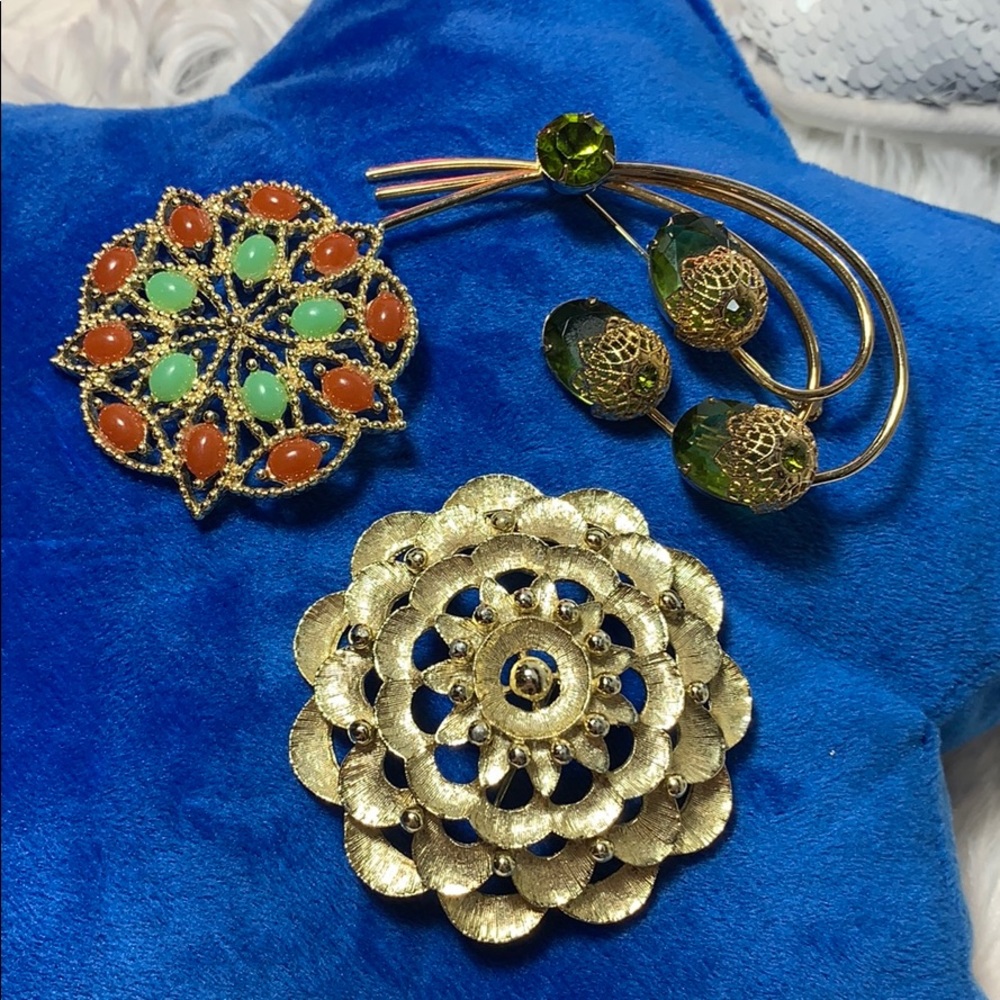 Sarah Coventry brooches pins lot of 9 gold silver - Picture 6 of 8